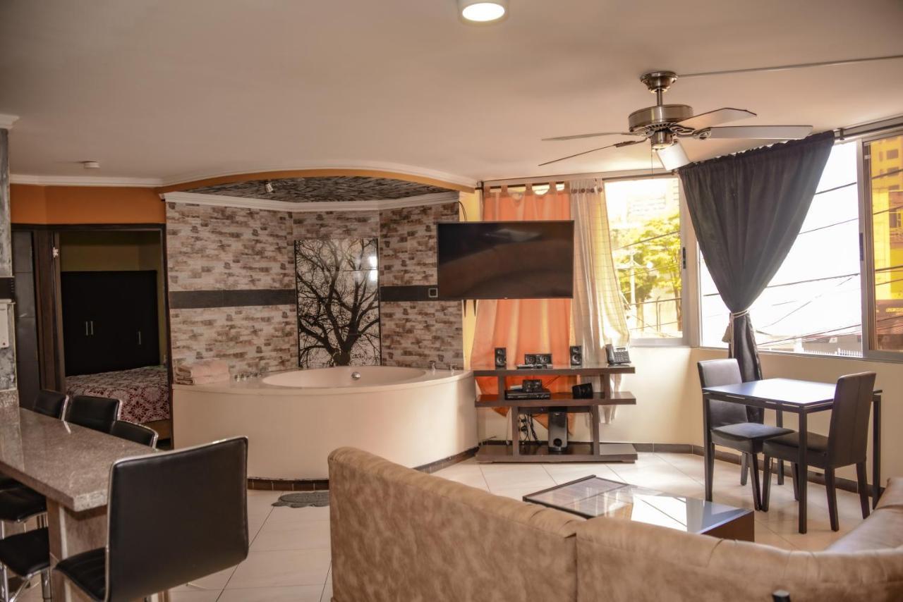 מדיין Calle 10 Suites מראה חיצוני תמונה
