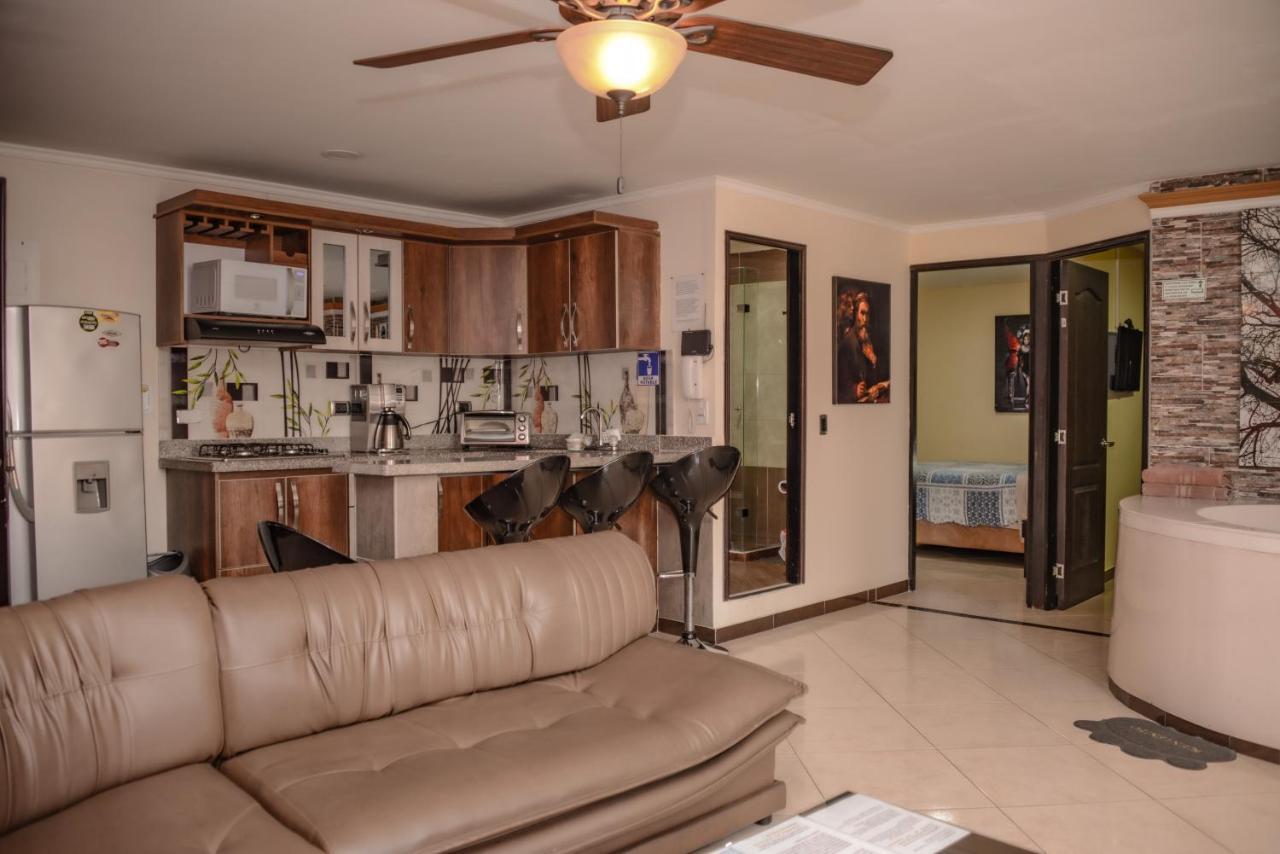 מדיין Calle 10 Suites מראה חיצוני תמונה