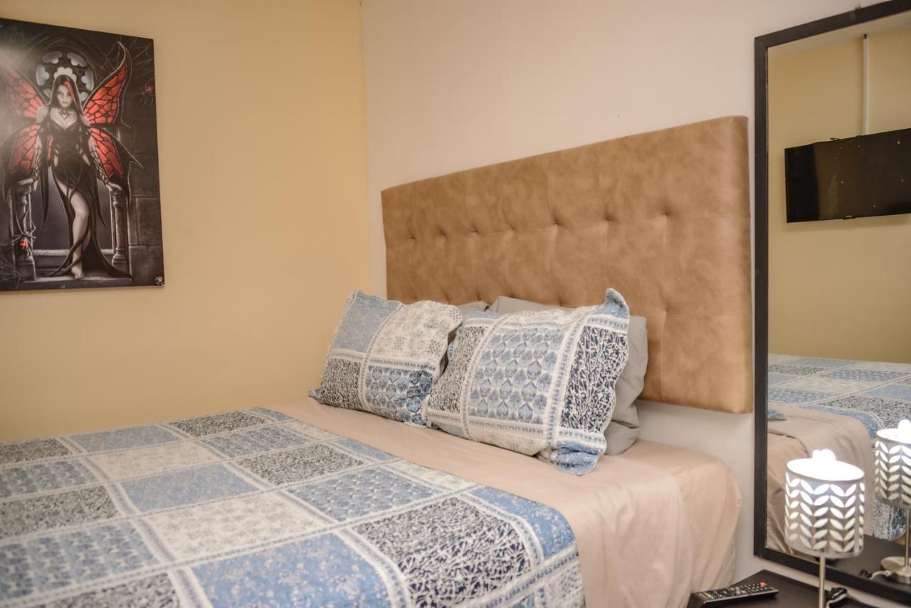 מדיין Calle 10 Suites מראה חיצוני תמונה