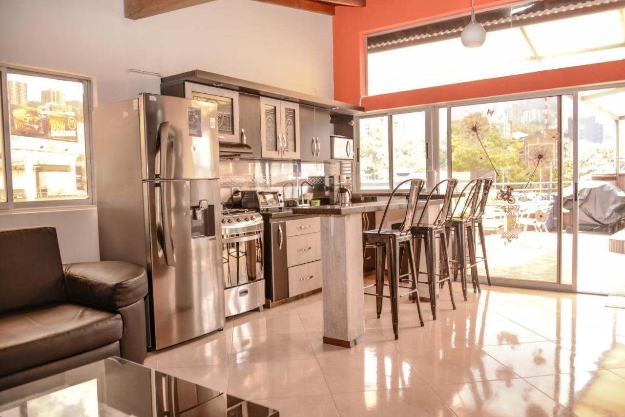 מדיין Calle 10 Suites מראה חיצוני תמונה