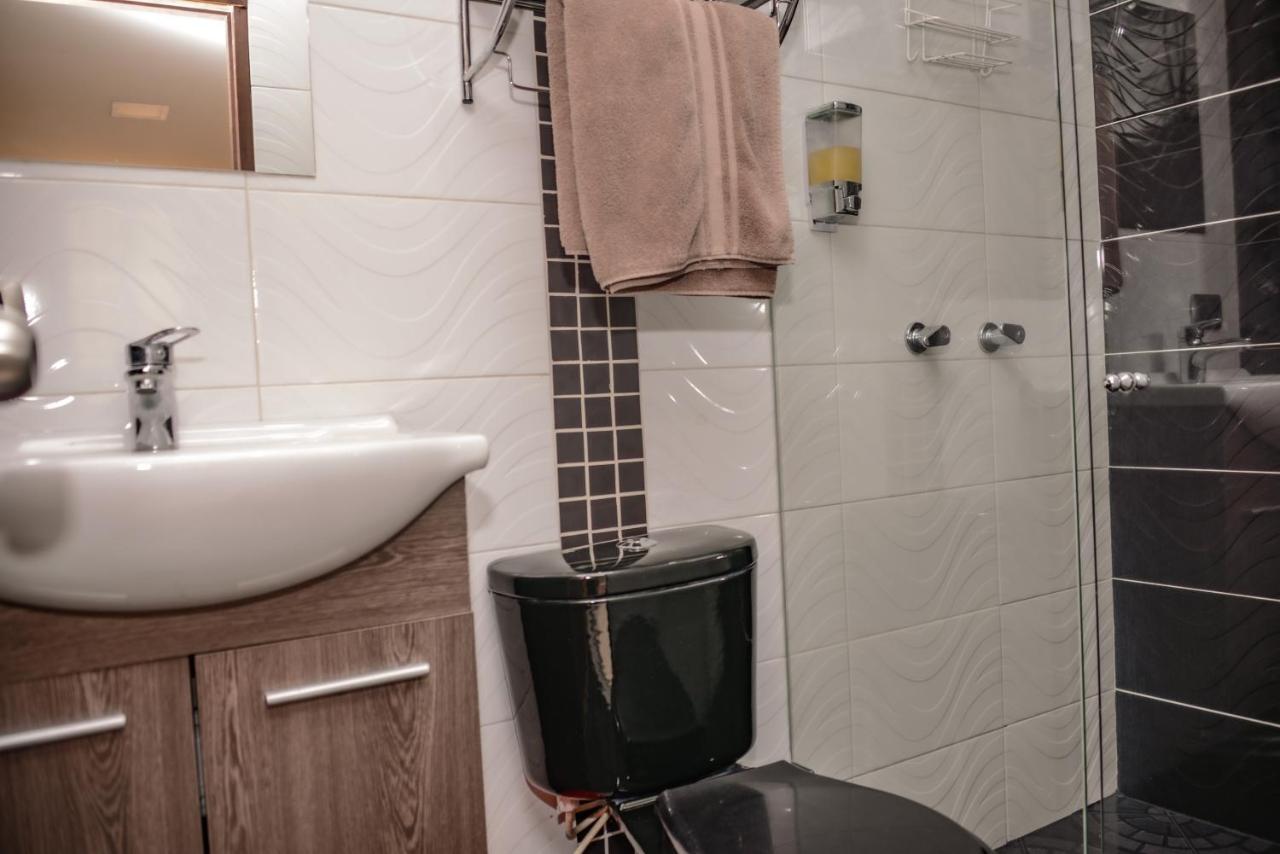 מדיין Calle 10 Suites מראה חיצוני תמונה