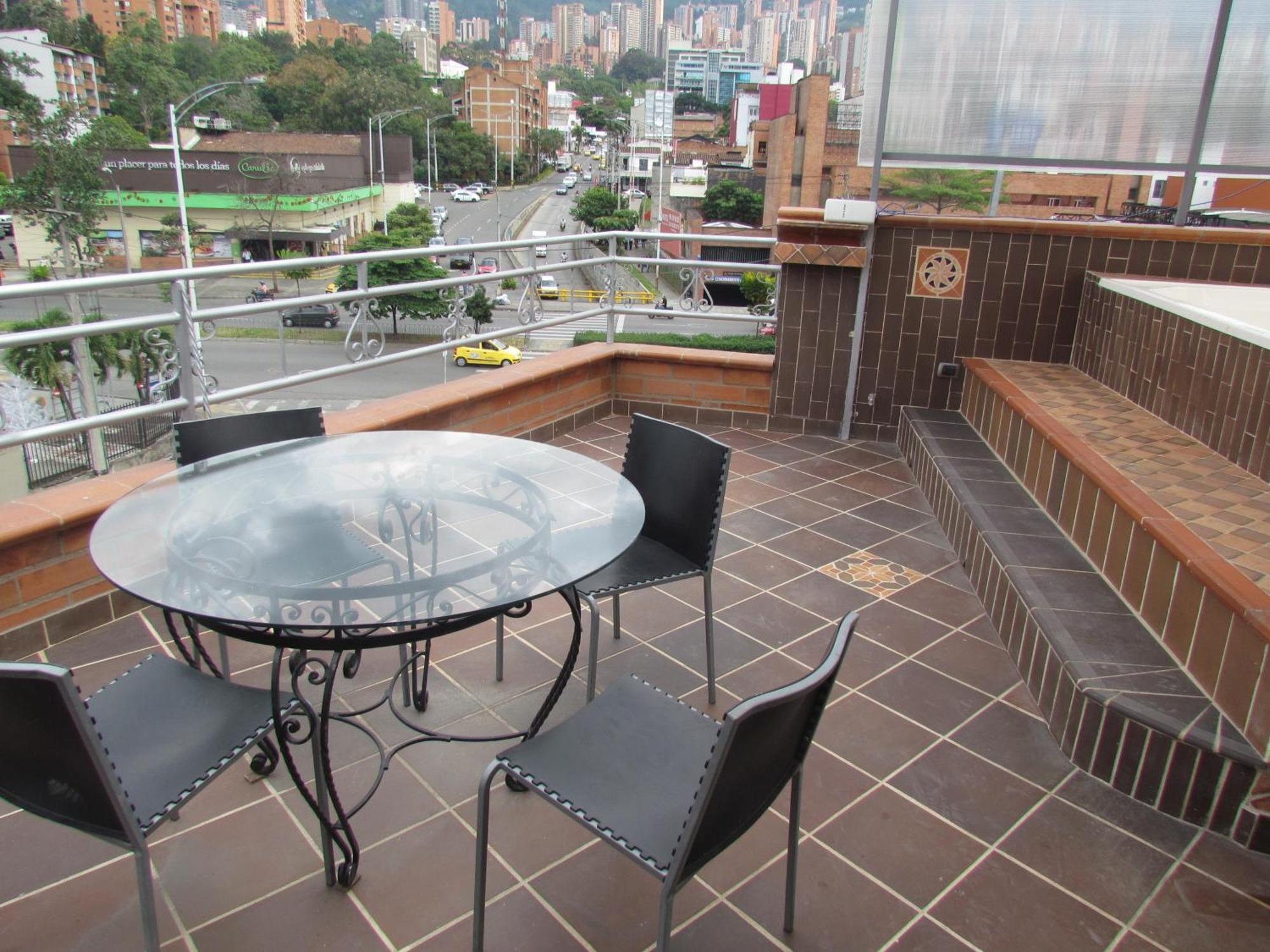 מדיין Calle 10 Suites מראה חיצוני תמונה